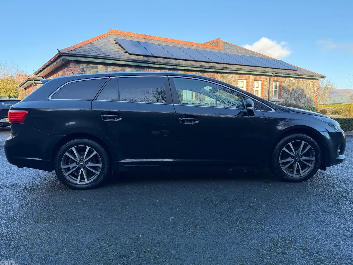 Toyota Avensis Estate, Diesel, 2014, Black