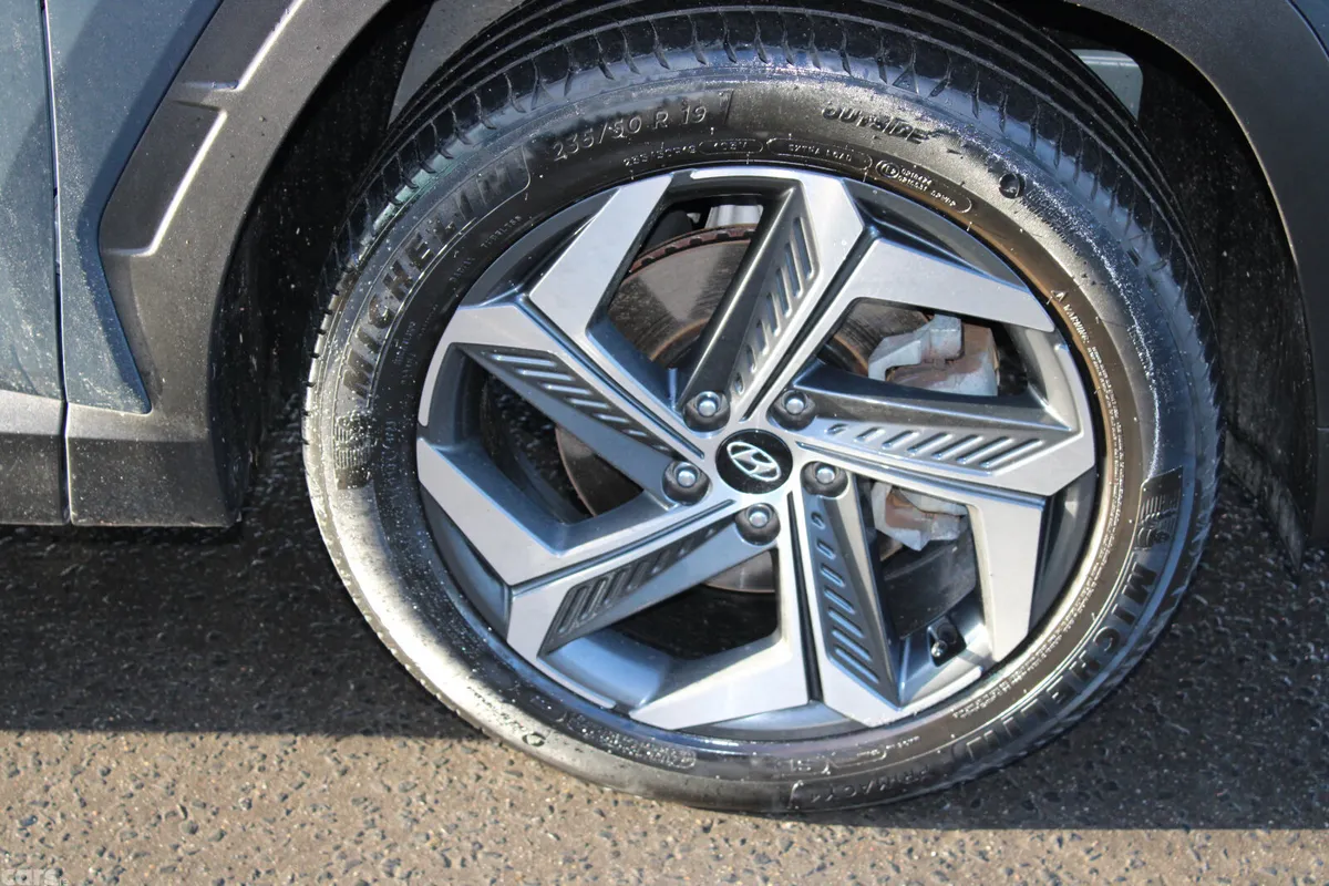 Hyundai Tucson SUV, Petrol Hybrid, 2023, Blue