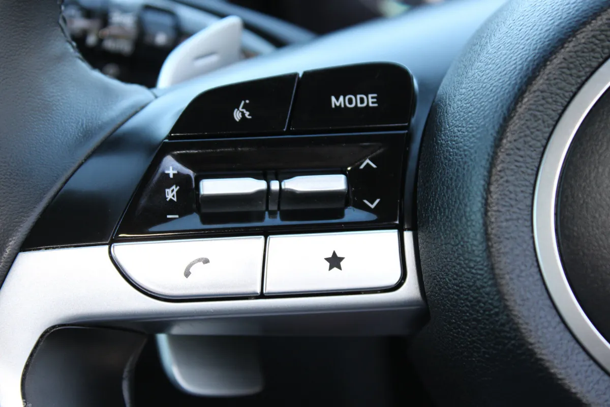 Hyundai Tucson SUV, Petrol Hybrid, 2023, Blue