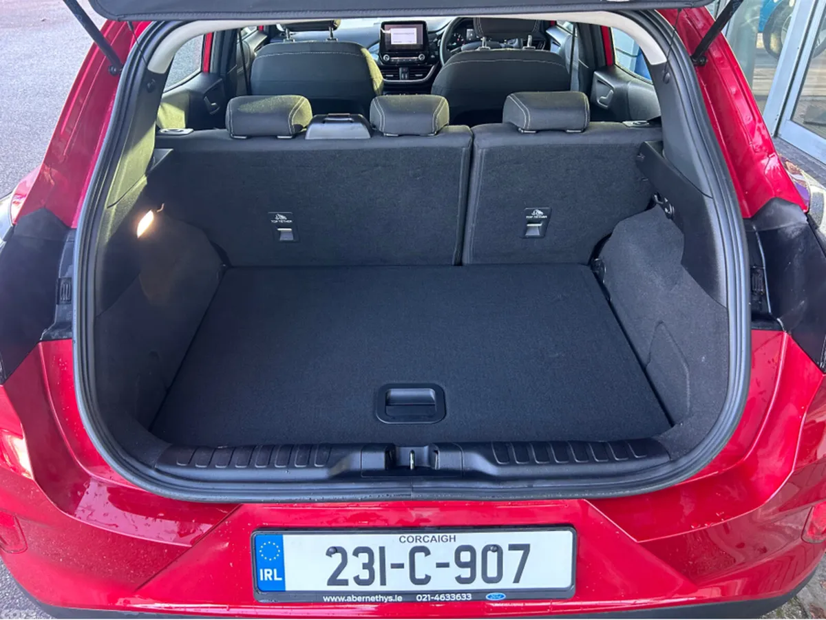 Ford Puma MPV, Petrol Hybrid, 2023, Red