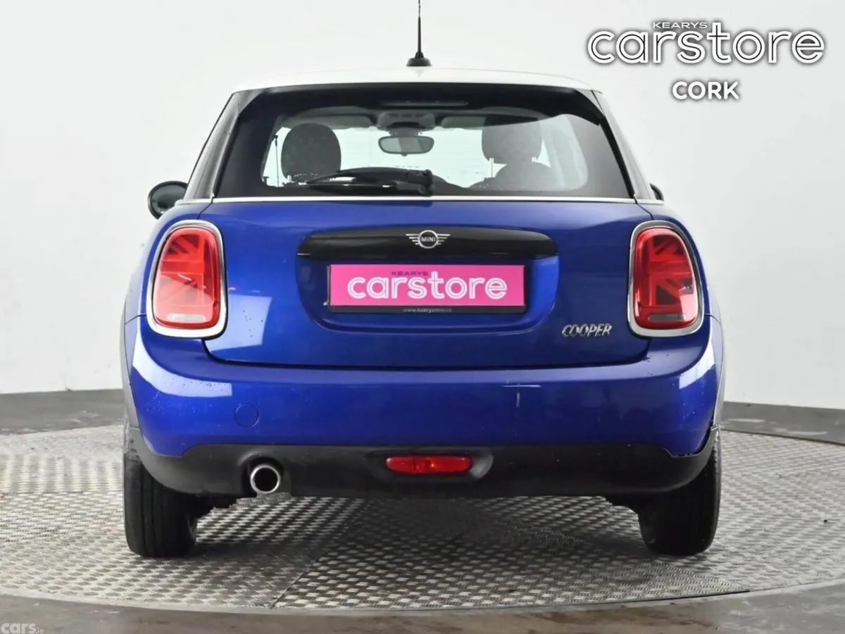 Mini Cooper Hatchback, Petrol, 2019, Blue