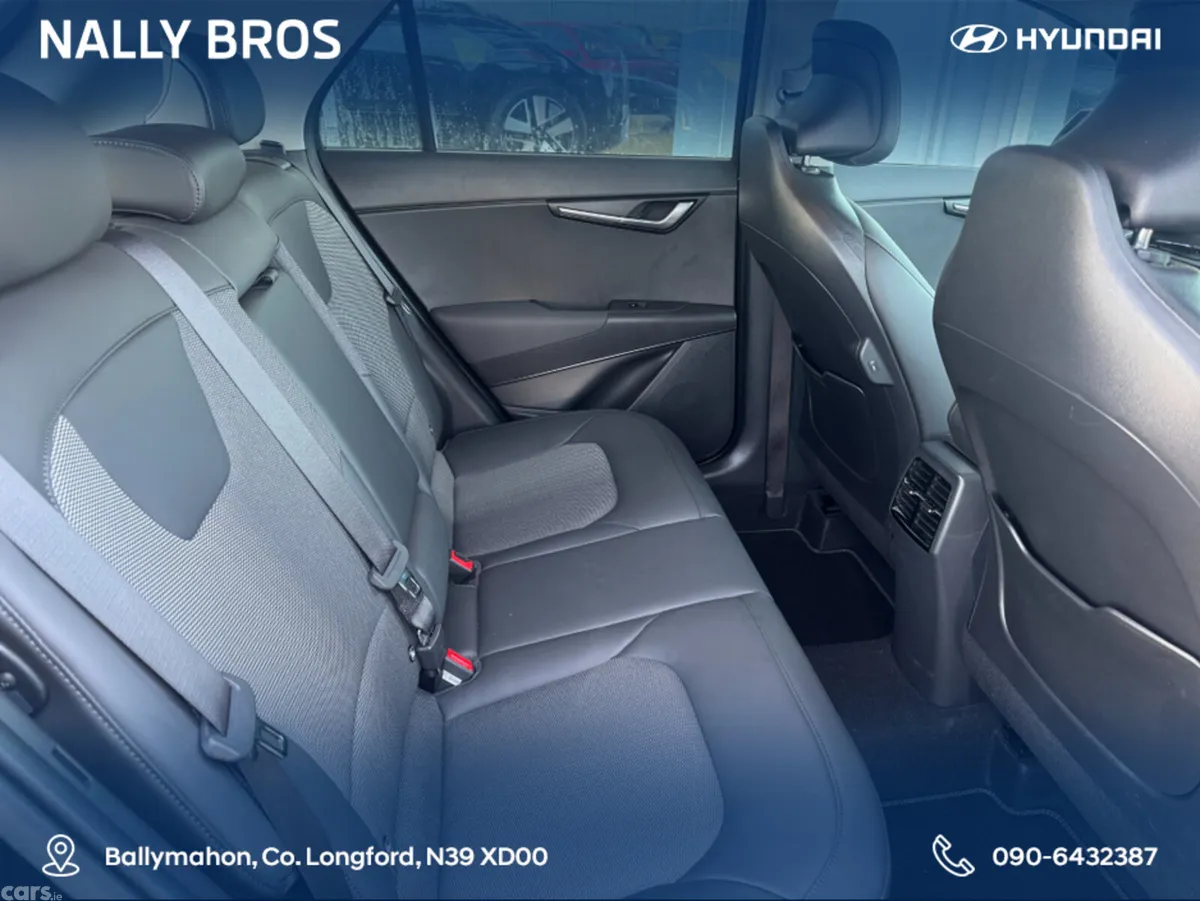 Kia Niro SUV, Petrol Hybrid, 2025, Black