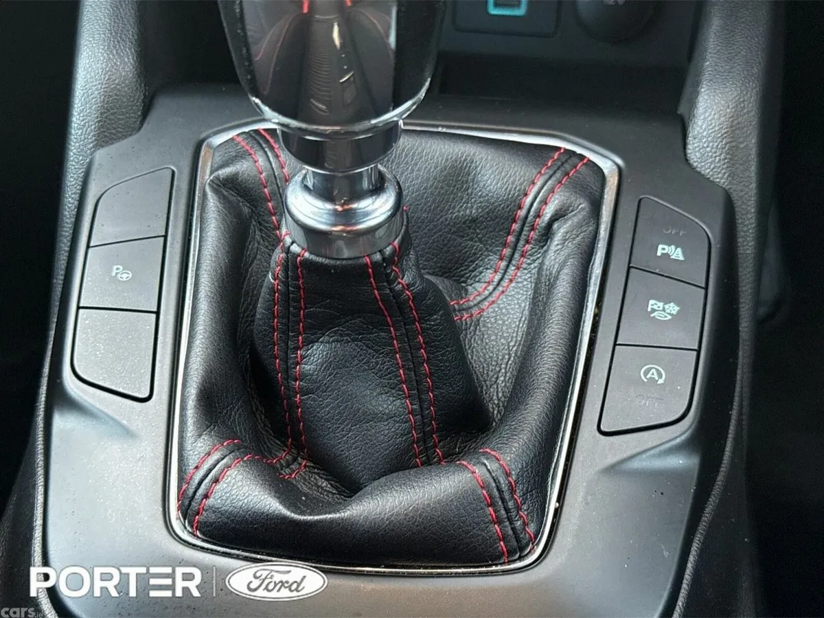 Ford Focus Hatchback, Petrol, 2023, Blue