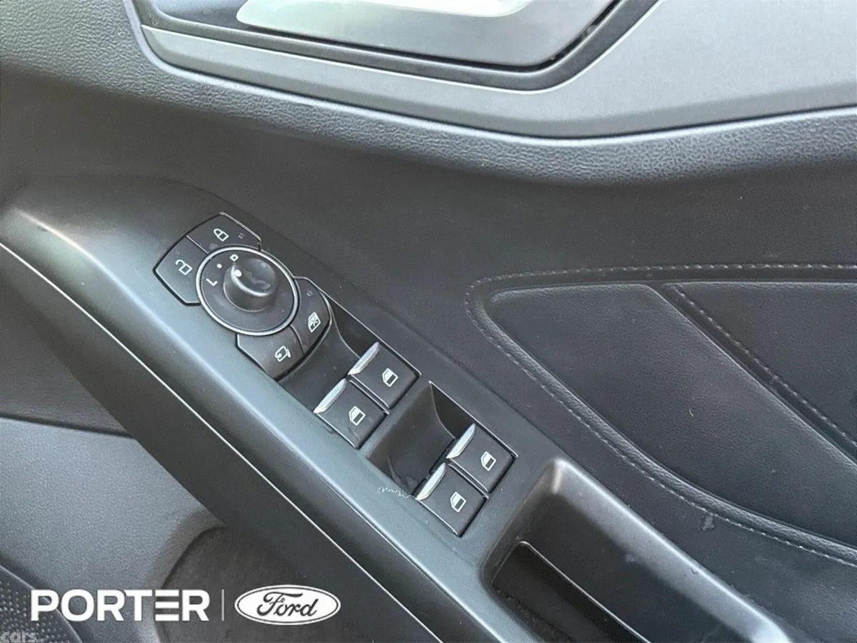 Ford Focus Hatchback, Petrol, 2023, Blue