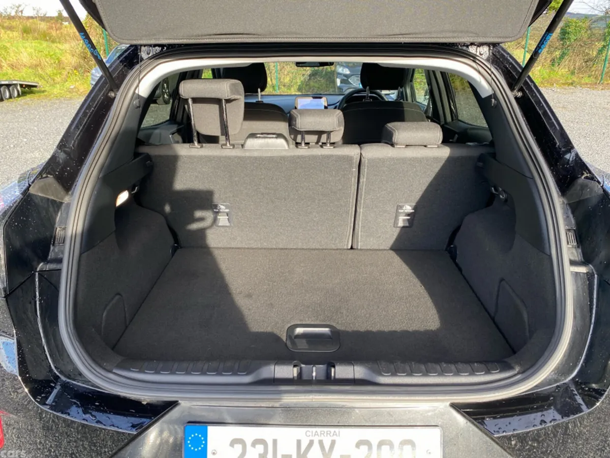 Ford Puma MPV, Petrol Hybrid, 2023, Black