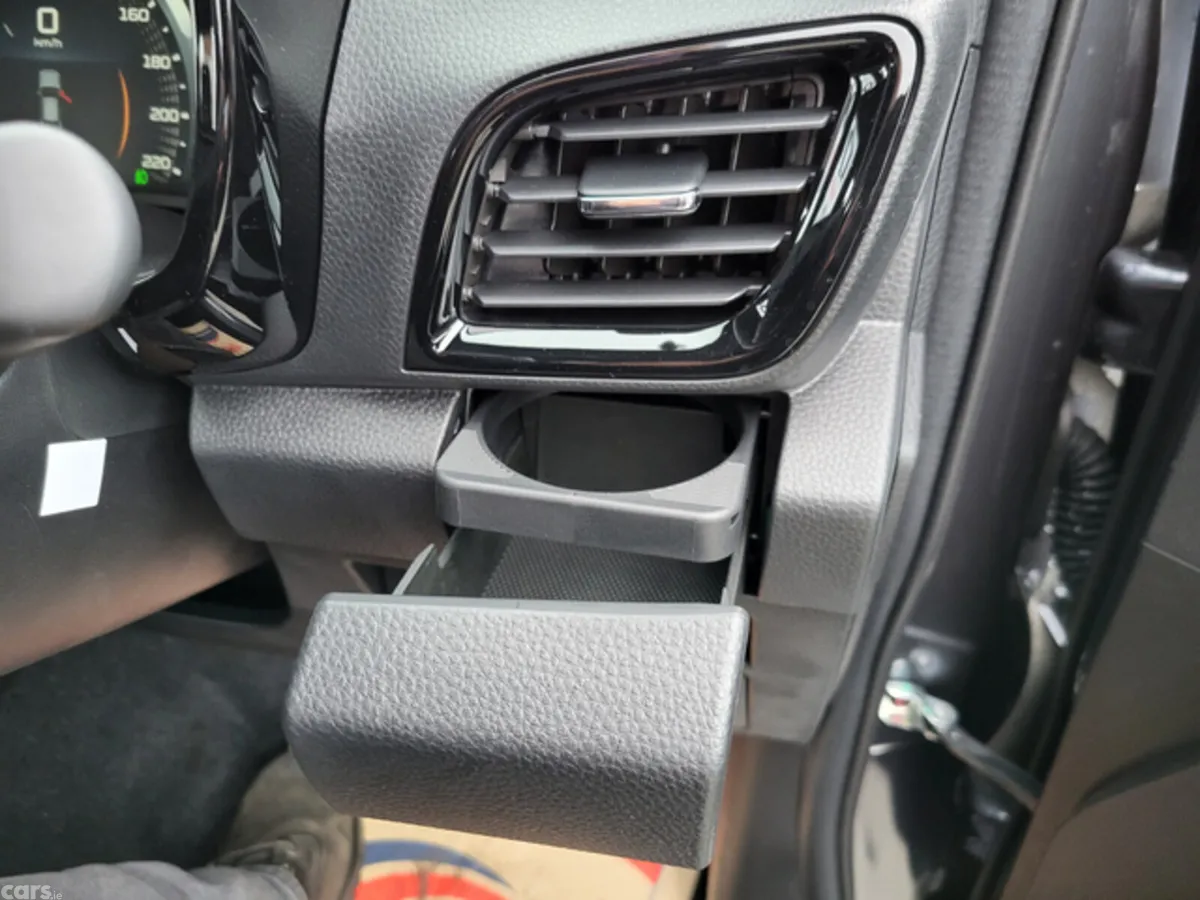 Isuzu D-Max Pick Up, Diesel, 2027, Grey