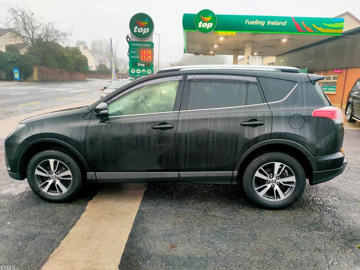 Toyota RAV4 SUV, Diesel, 2016, Black