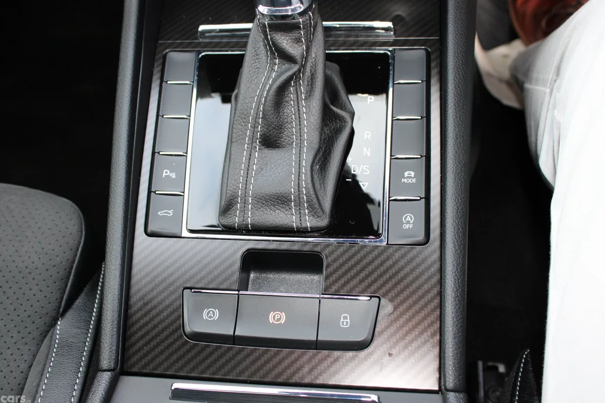 Skoda Superb Saloon, Diesel, 2024, Grey
