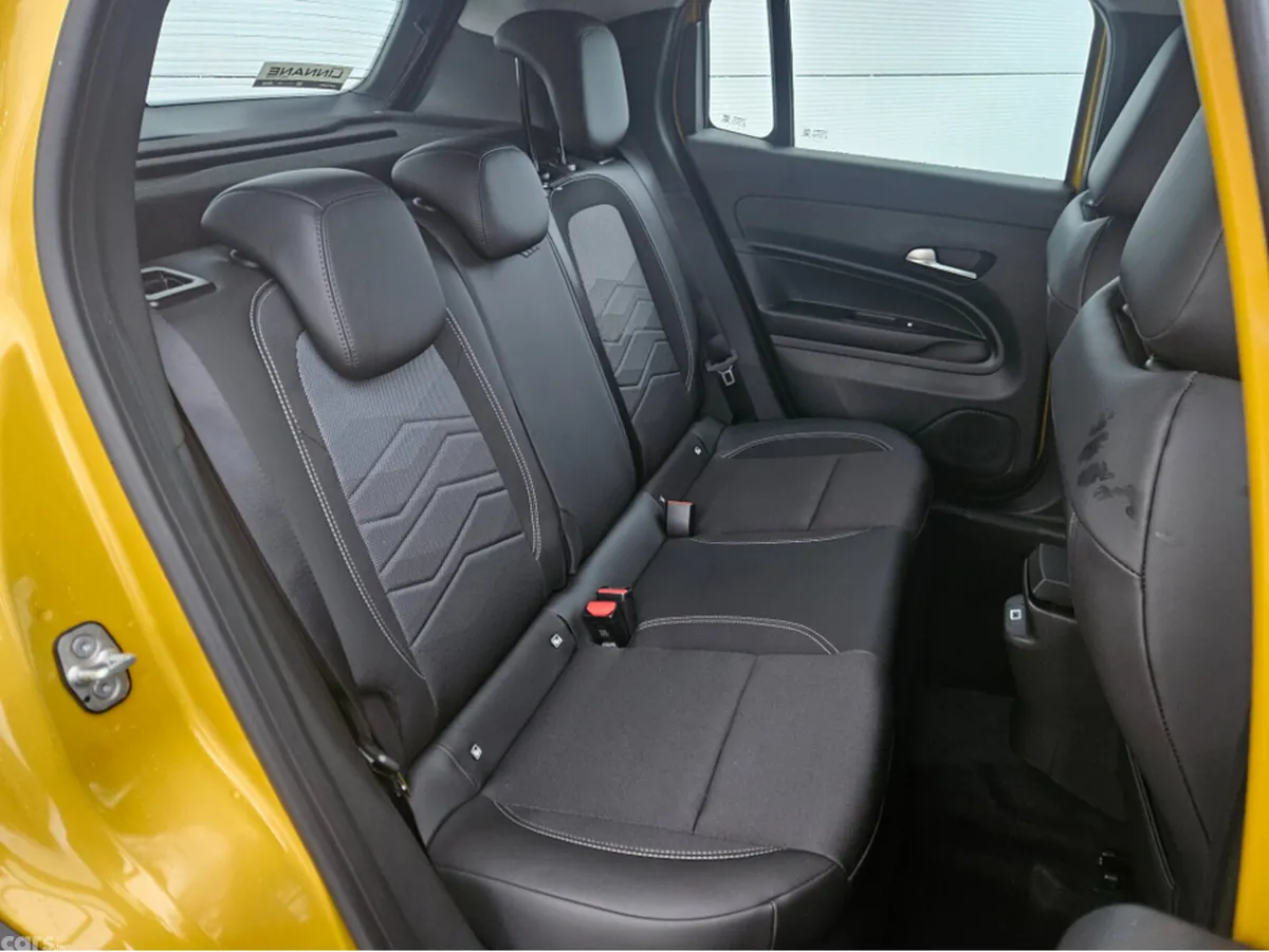 Jeep Avenger SUV, Petrol Hybrid, 2026, Yellow