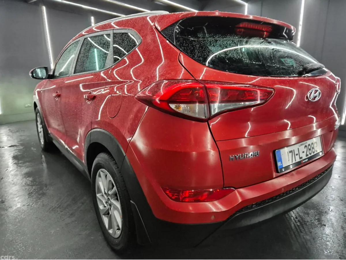 Hyundai Tucson MPV, Diesel, 2017, Red