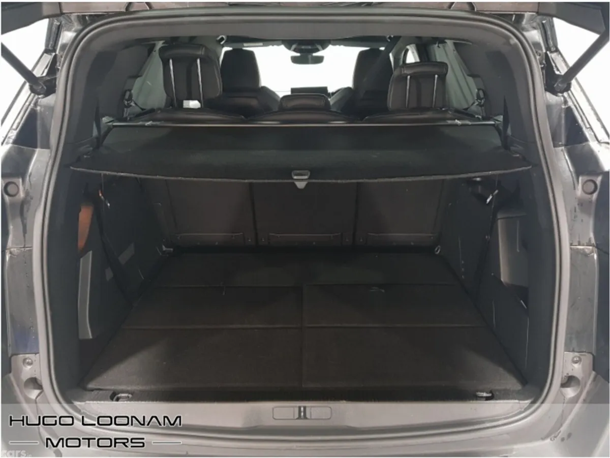 Peugeot 5008 MPV, Petrol, 2025, Black