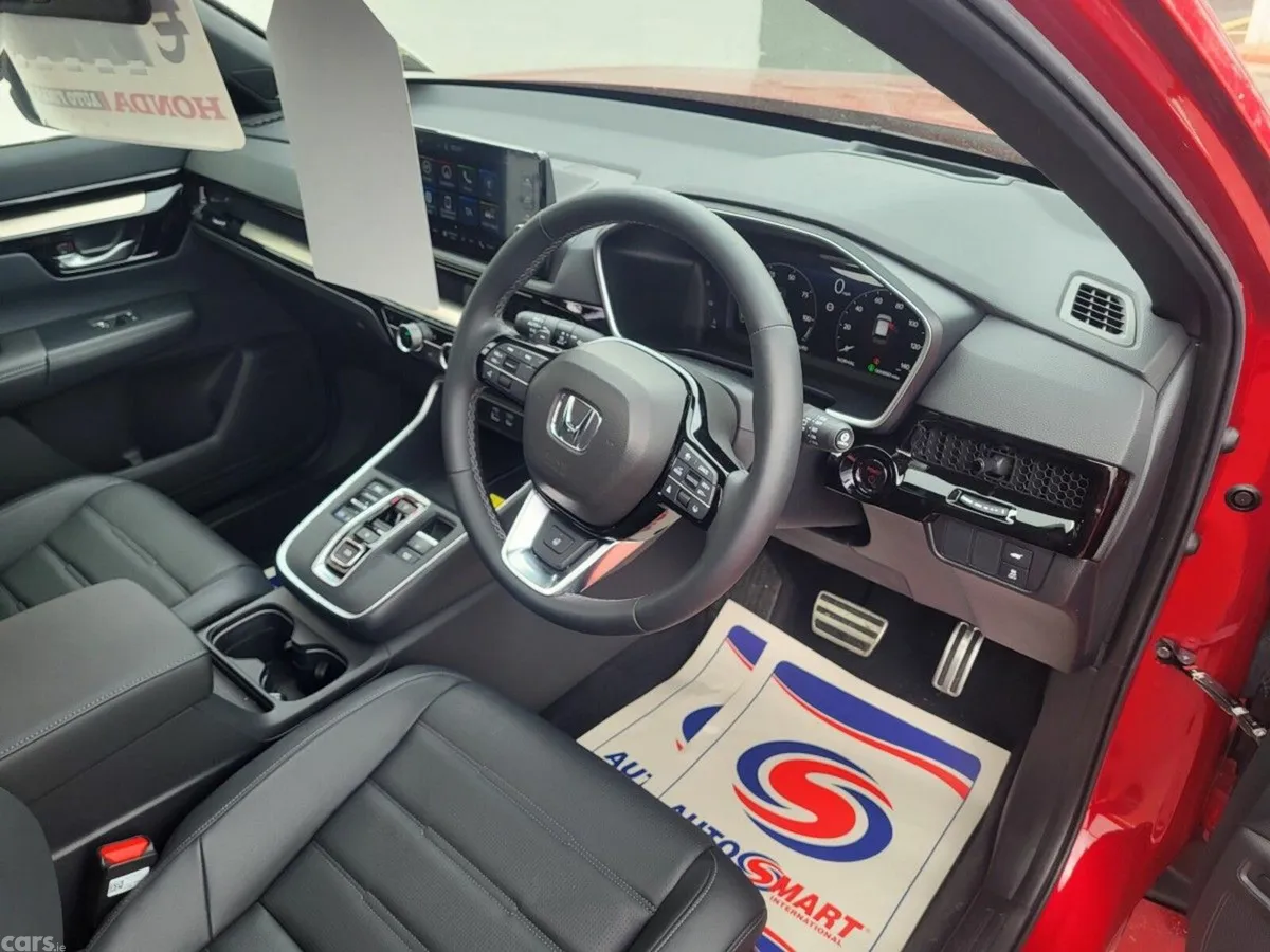 Honda CR-V SUV, Petrol Hybrid, 2024, Red