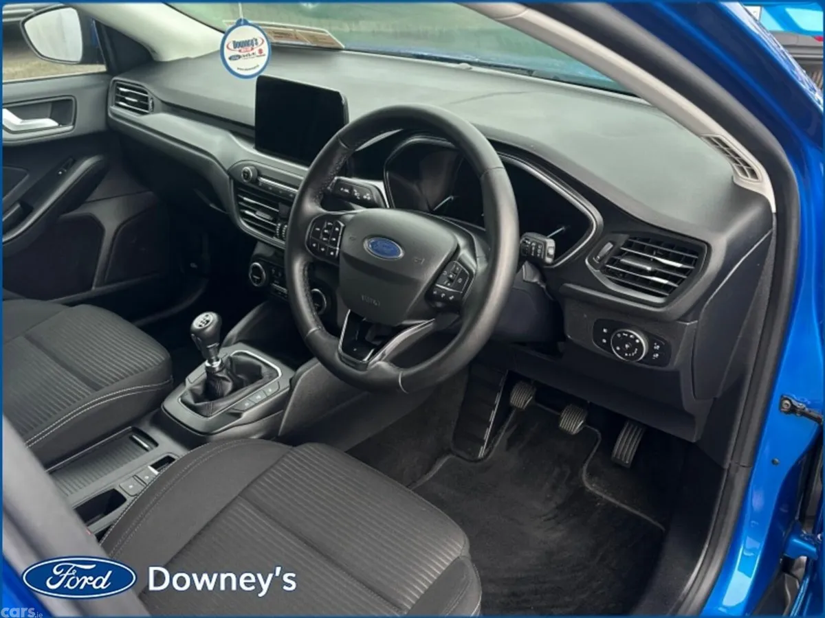 Ford Focus Hatchback, Petrol, 2023, Blue