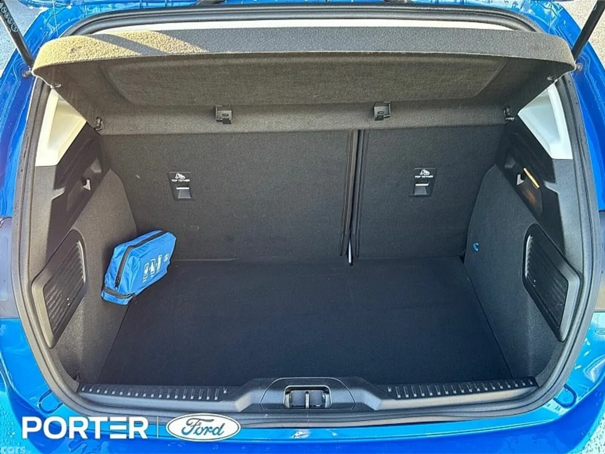 Ford Focus Hatchback, Petrol, 2023, Blue