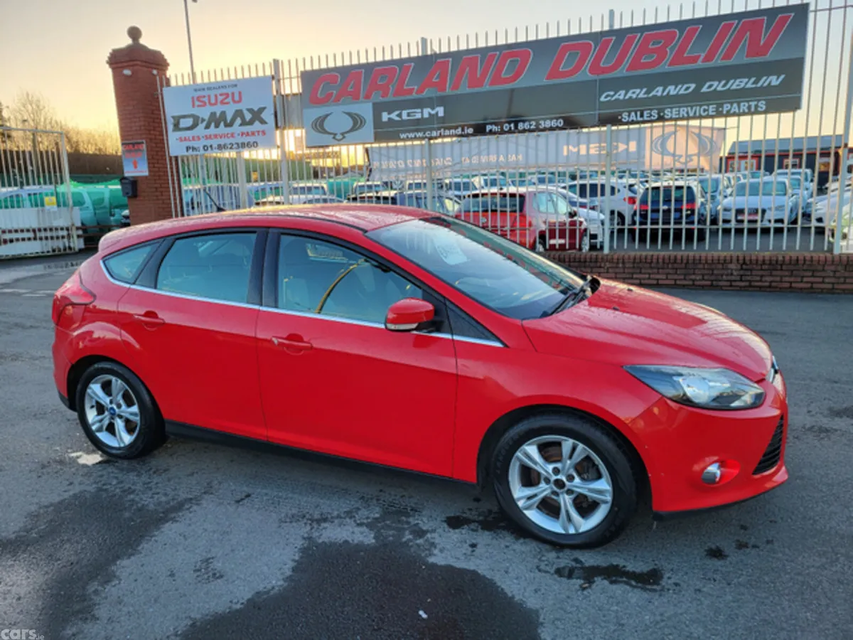 Ford Focus Hatchback, Diesel, 2012, Red
