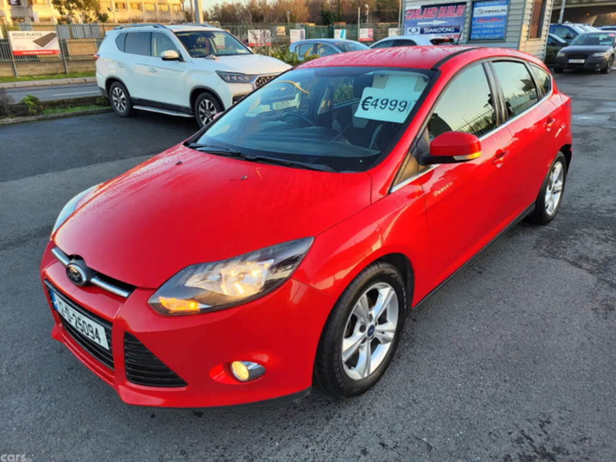 Ford Focus Hatchback, Diesel, 2012, Red