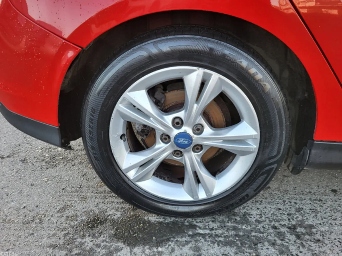 Ford Focus Hatchback, Diesel, 2012, Red