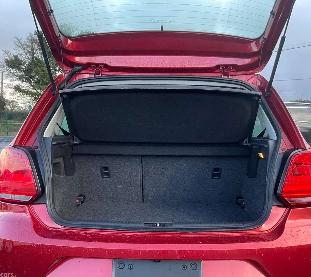 Volkswagen Polo Hatchback, Petrol, 2015, Red