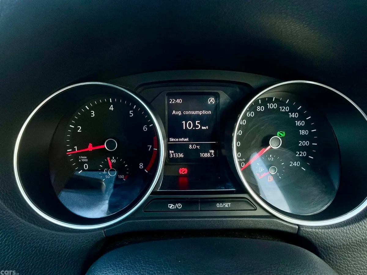Volkswagen Polo Hatchback, Petrol, 2015, Red