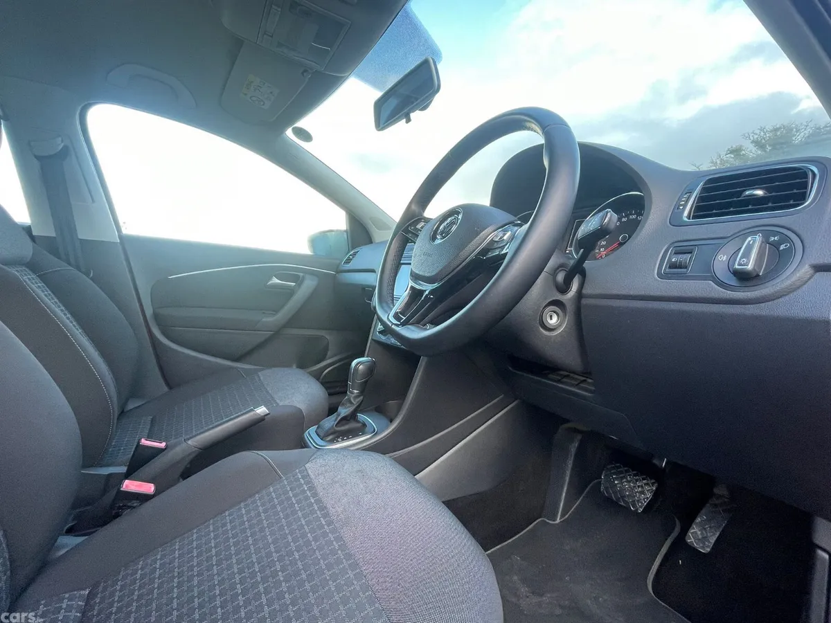 Volkswagen Polo Hatchback, Petrol, 2015, Red