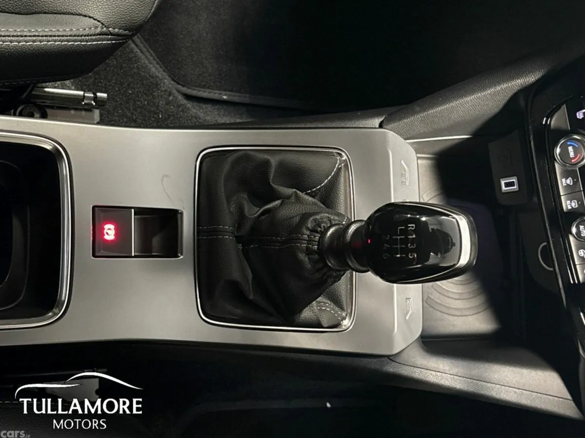 Opel Mokka SUV, Petrol, 2025, Green