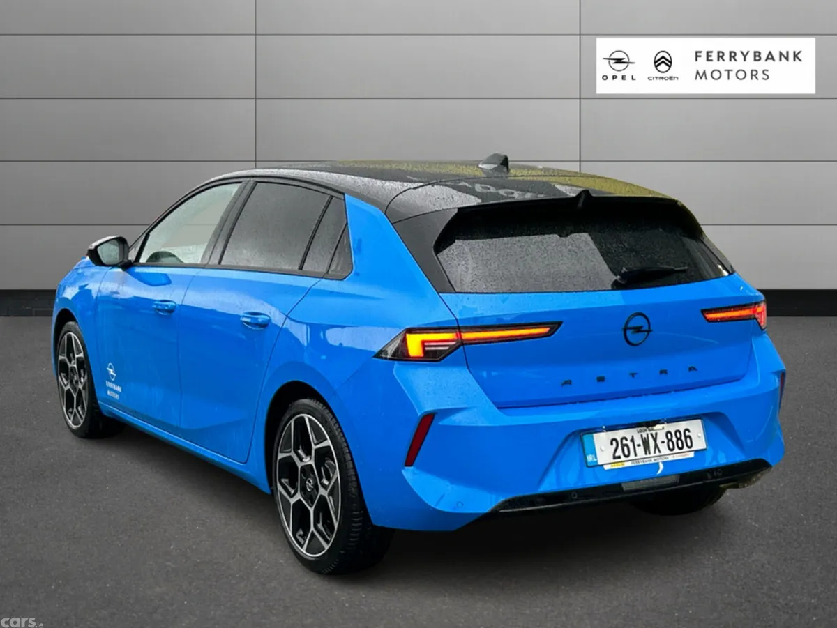 Opel Astra Hatchback, Petrol, 2026, Blue