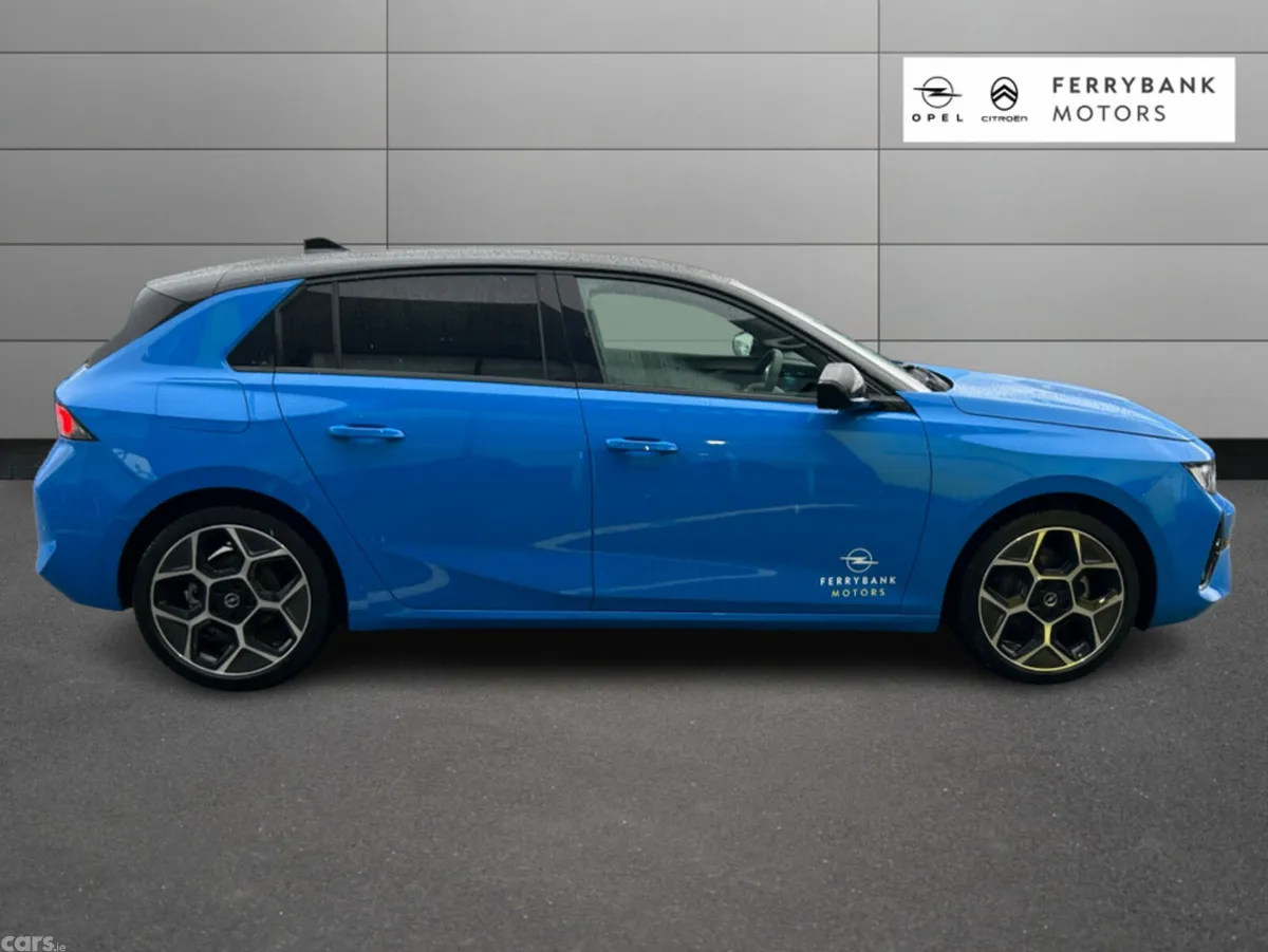 Opel Astra Hatchback, Petrol, 2026, Blue
