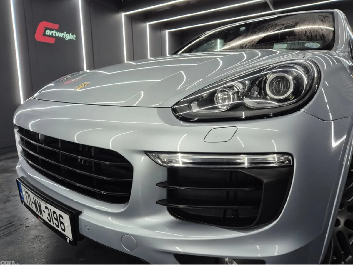 Porsche Cayenne SUV, Petrol Plug-in Hybrid, 2017, Silver