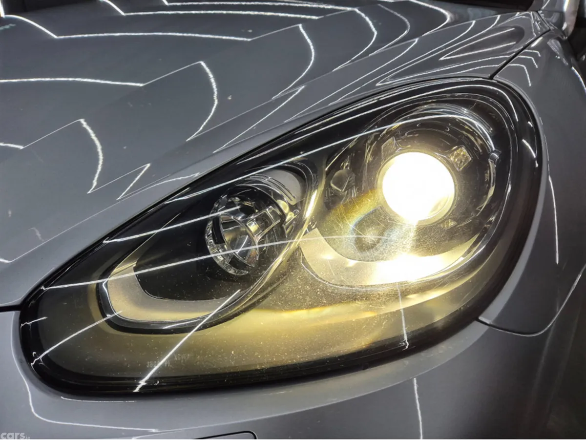 Porsche Cayenne SUV, Petrol Plug-in Hybrid, 2017, Silver