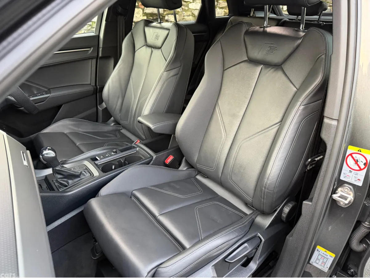 Audi Q3 Estate, Petrol Plug-in Hybrid, 2024, Grey