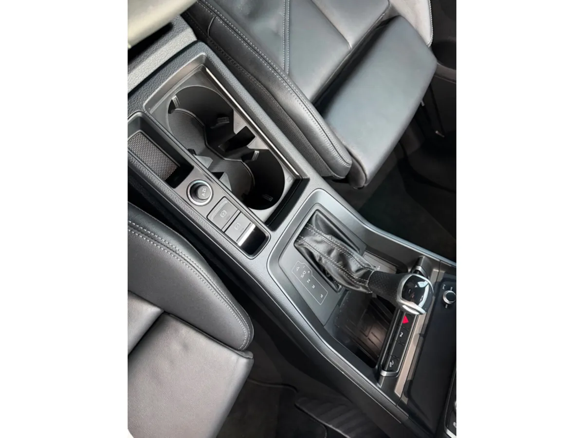 Audi Q3 Estate, Petrol Plug-in Hybrid, 2024, Grey
