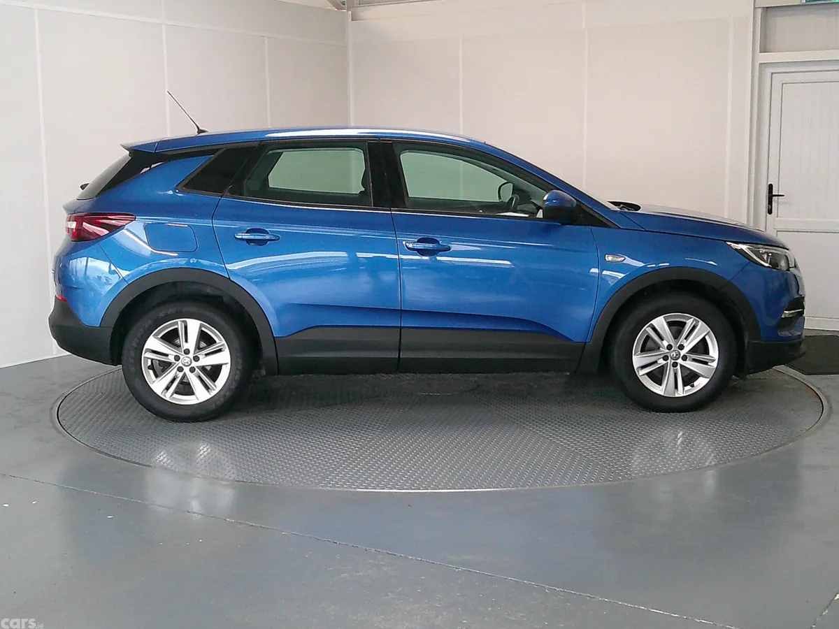 Vauxhall Grandland X Hatchback, Diesel, 2018, Blue
