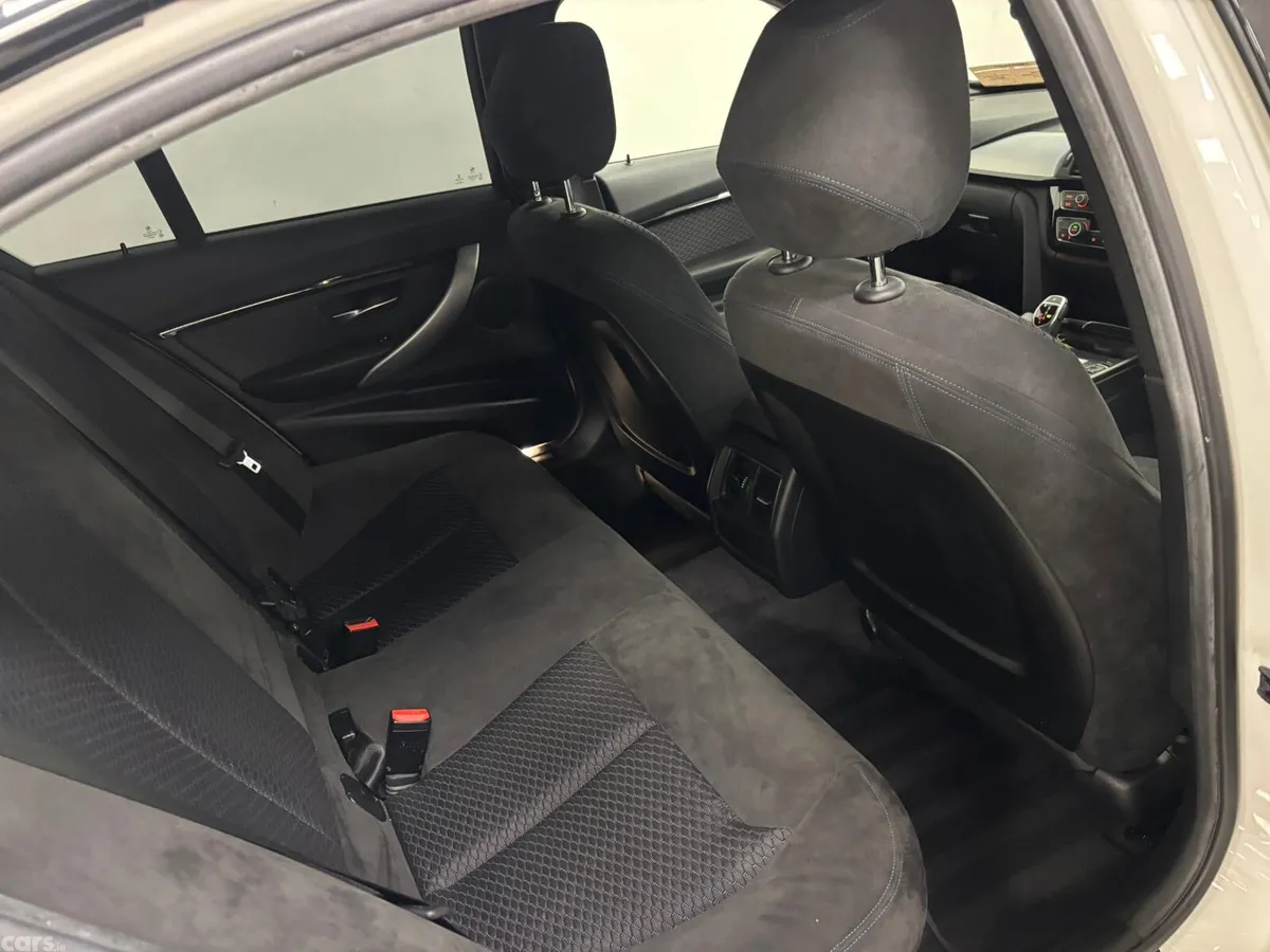 BMW 3-Series Saloon, Diesel, 2015, White