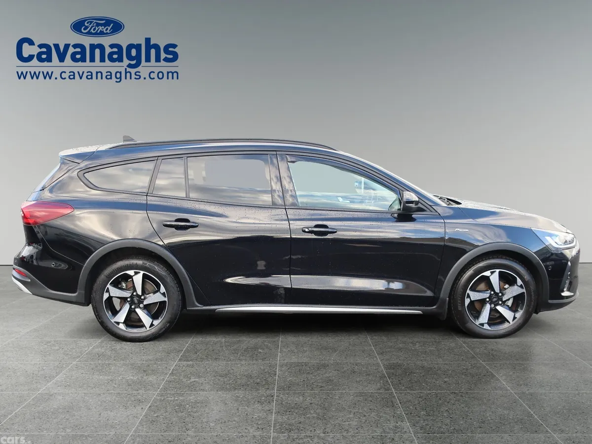 Ford Focus Estate, Petrol, 2023, Black