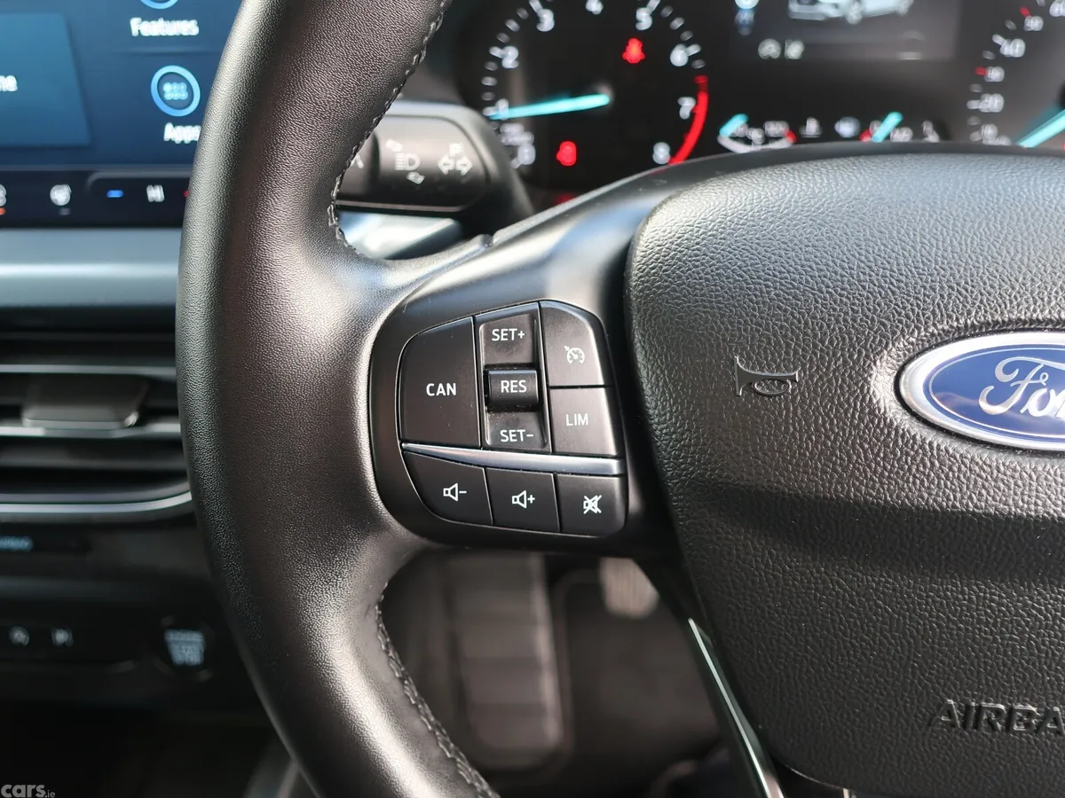 Ford Focus Estate, Petrol, 2023, Black