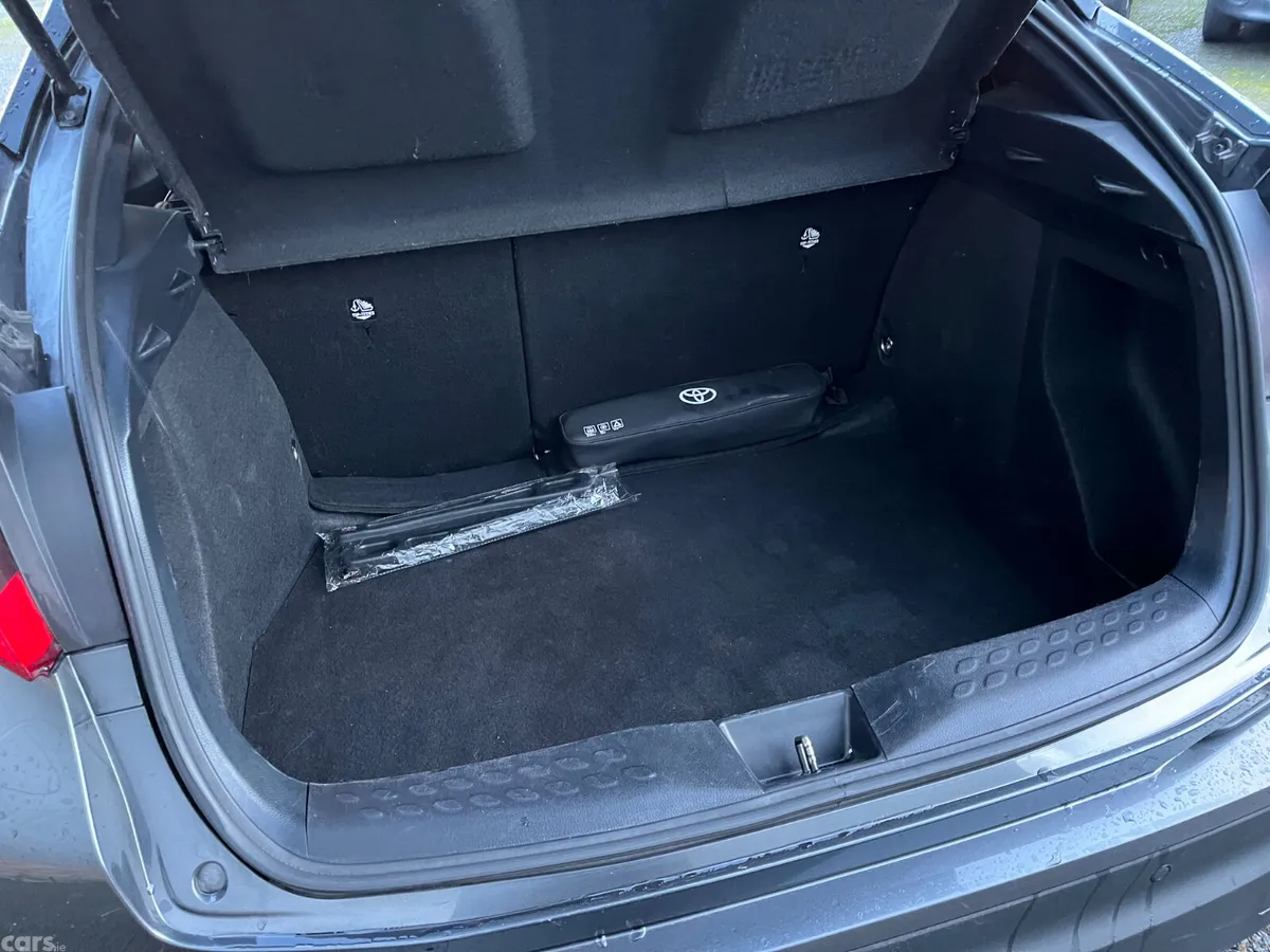 Toyota C-HR Hatchback, Petrol, 2023, Grey