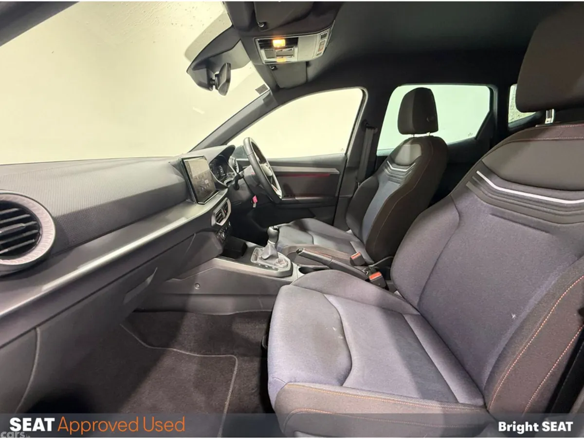 SEAT Arona Hatchback, Petrol, 2025, Grey