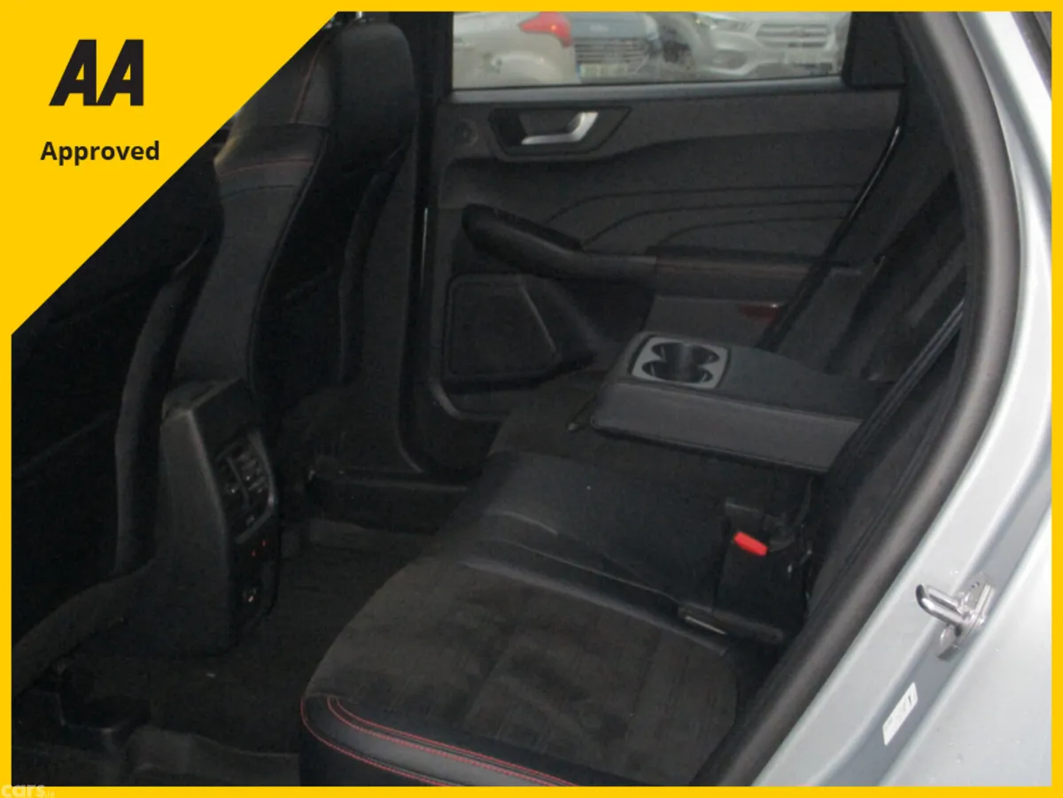 Ford Kuga Hatchback, Diesel, 2022, Silver
