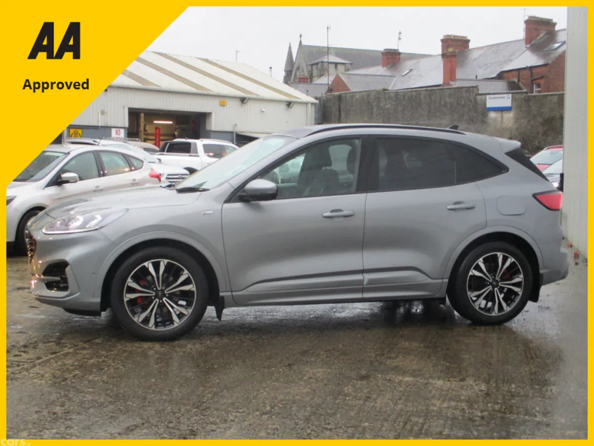 Ford Kuga Hatchback, Diesel, 2022, Silver