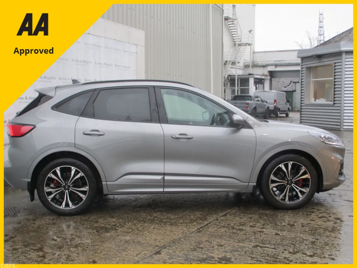 Ford Kuga Hatchback, Diesel, 2022, Silver