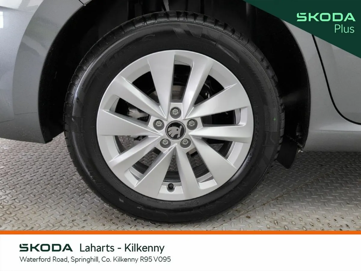 Skoda Scala Hatchback, Petrol, 2025, Grey