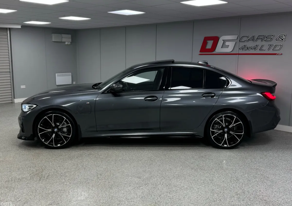 BMW 3-Series Saloon, Petrol Hybrid, 2020, Grey