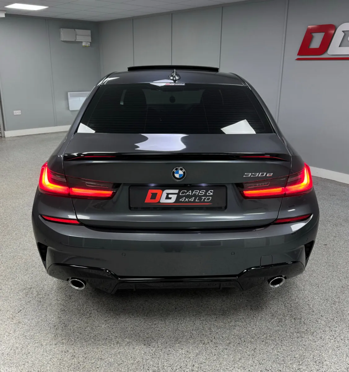 BMW 3-Series Saloon, Petrol Hybrid, 2020, Grey