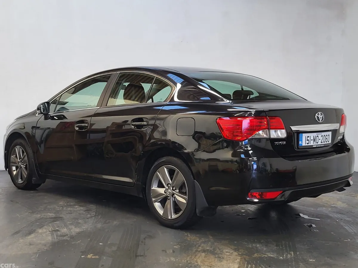 Toyota Avensis Saloon, Diesel, 2015, Black