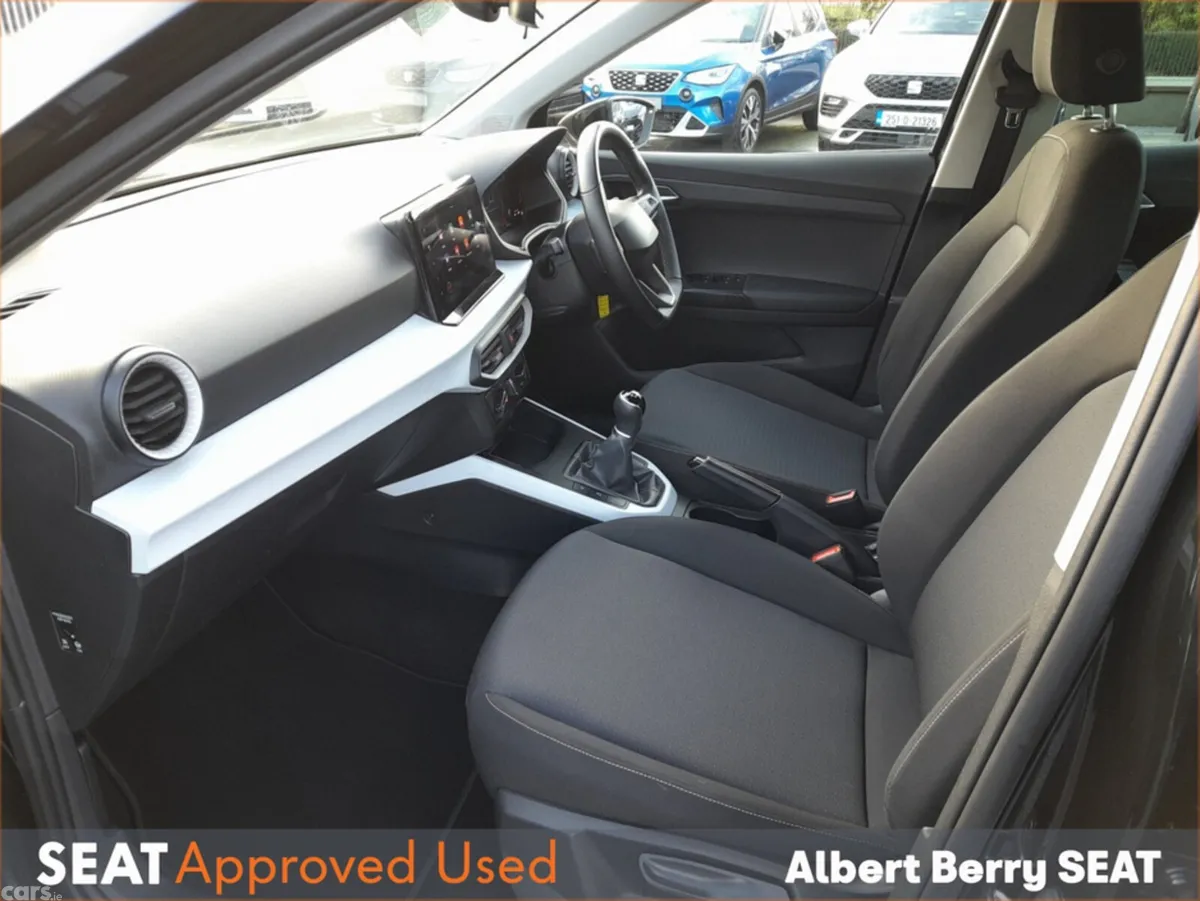SEAT Arona Hatchback, Petrol, 2023, Black
