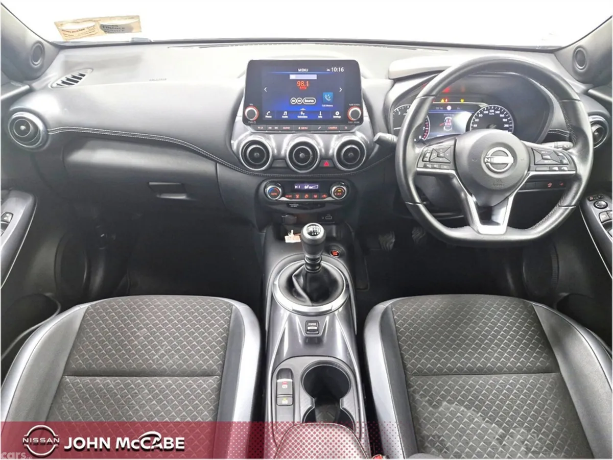 Nissan Juke MPV, Petrol, 2024, White