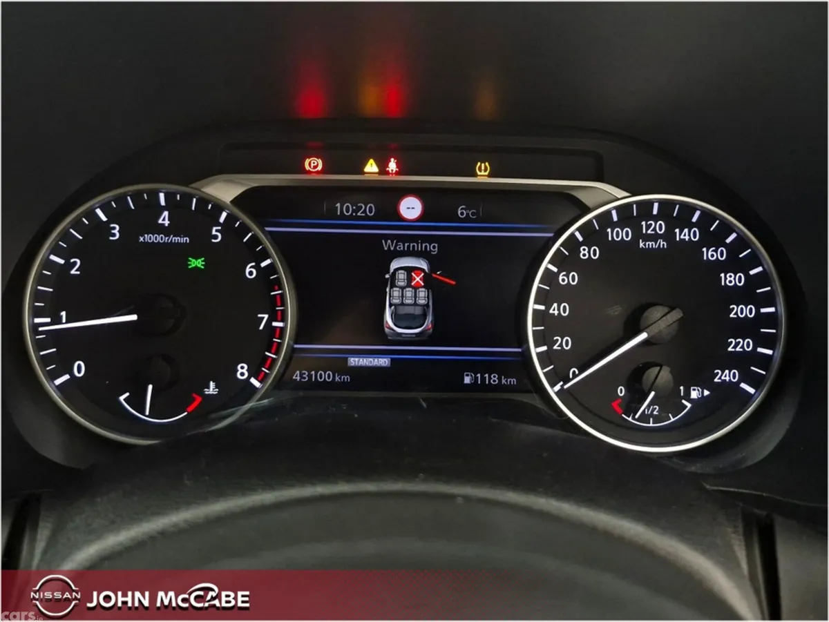 Nissan Juke MPV, Petrol, 2024, White