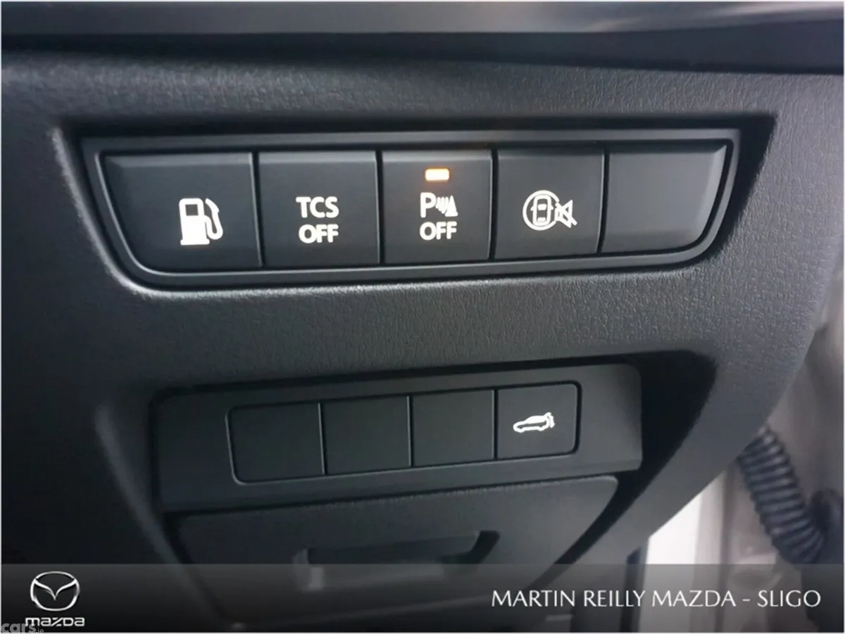 Mazda CX-80 MPV, Petrol Plug-in Hybrid, 2026, Gold