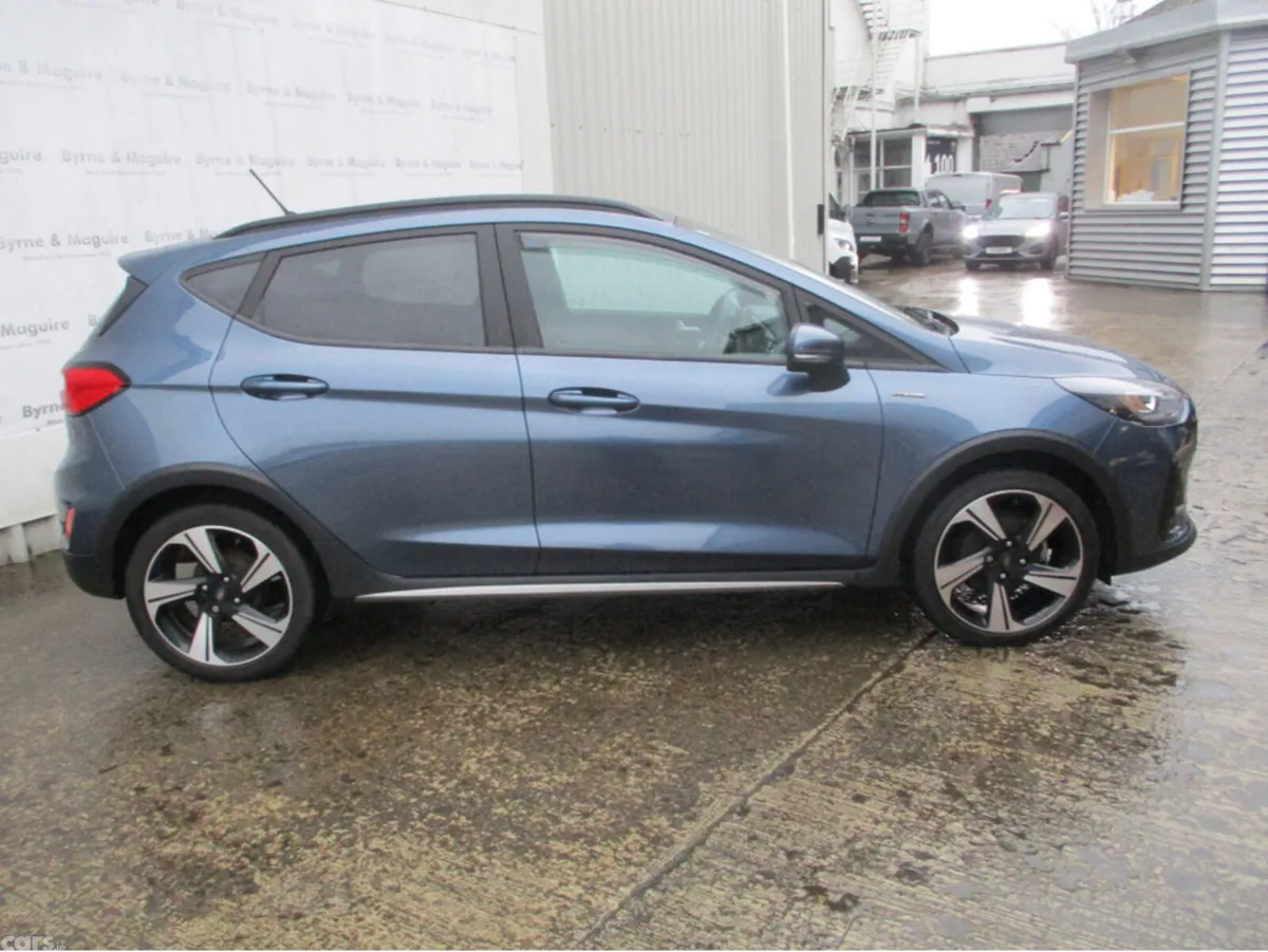 Ford Fiesta Hatchback, Petrol, 2023, Blue