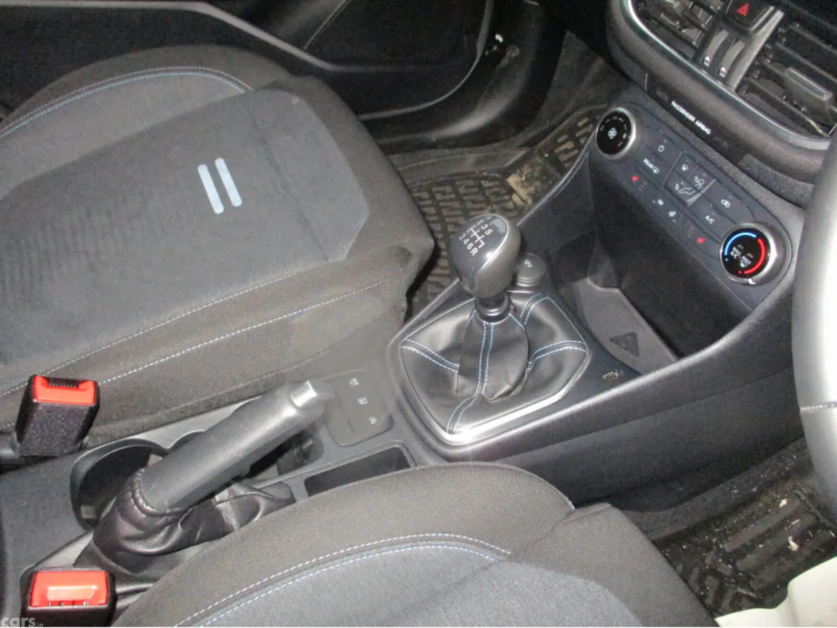 Ford Fiesta Hatchback, Petrol, 2023, Blue